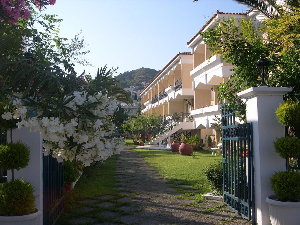 Paradise Hotel Számosz Kültér fotó