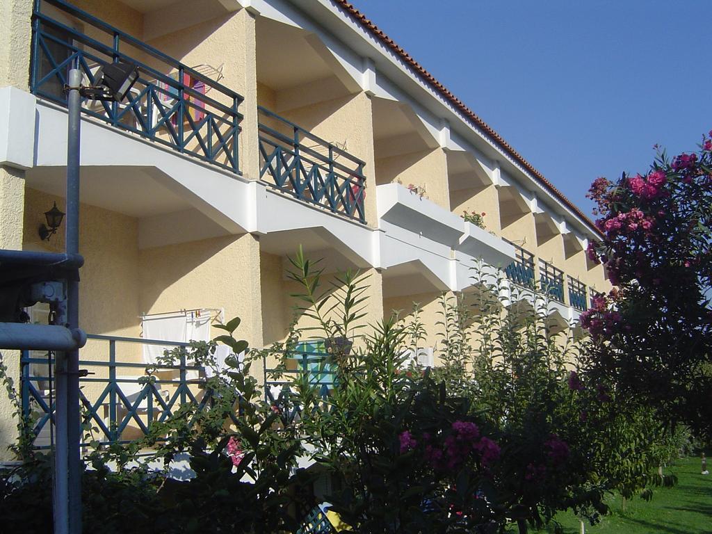 Paradise Hotel Számosz Kültér fotó