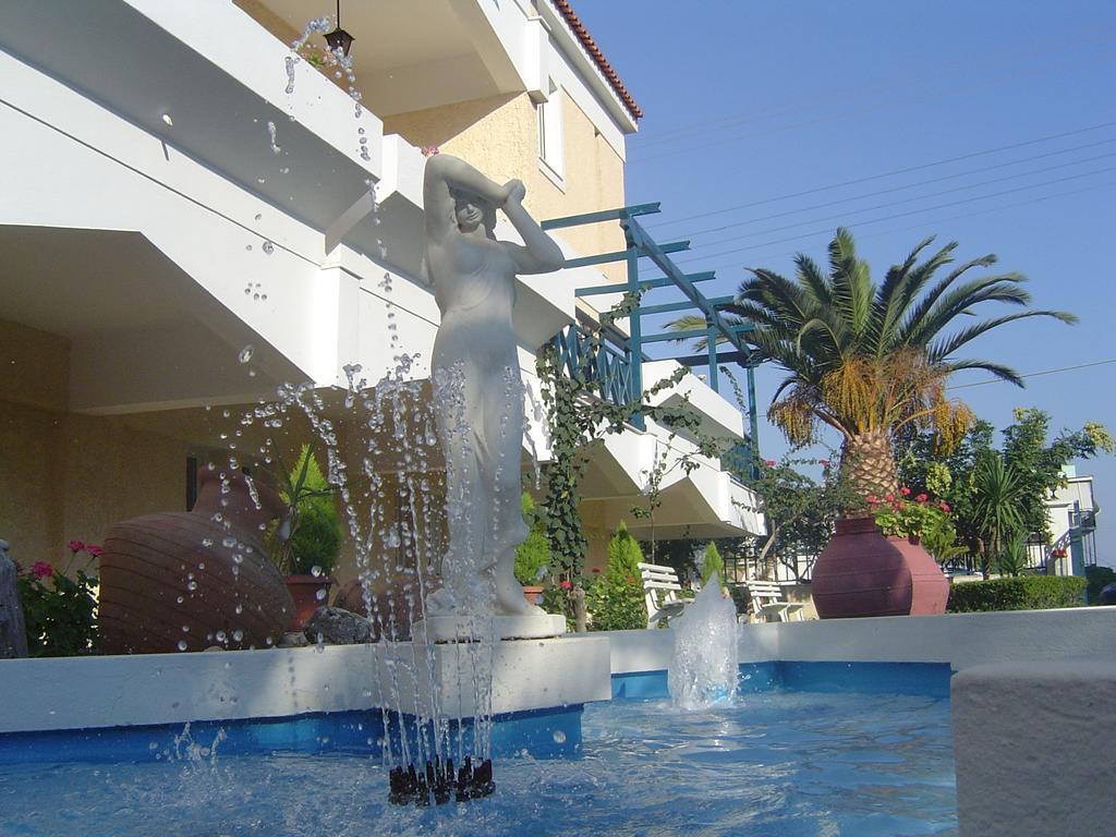 Paradise Hotel Számosz Kültér fotó