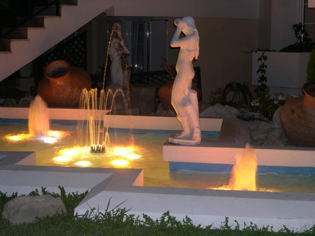 Paradise Hotel Számosz Kültér fotó