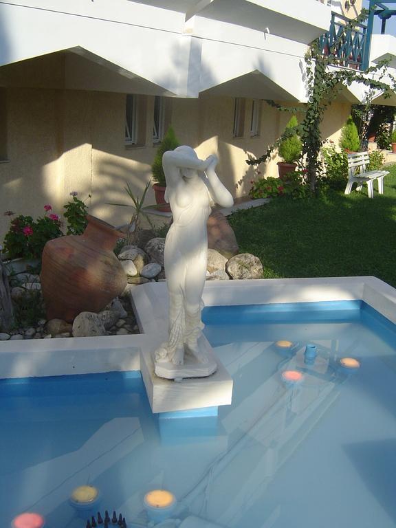 Paradise Hotel Számosz Kültér fotó
